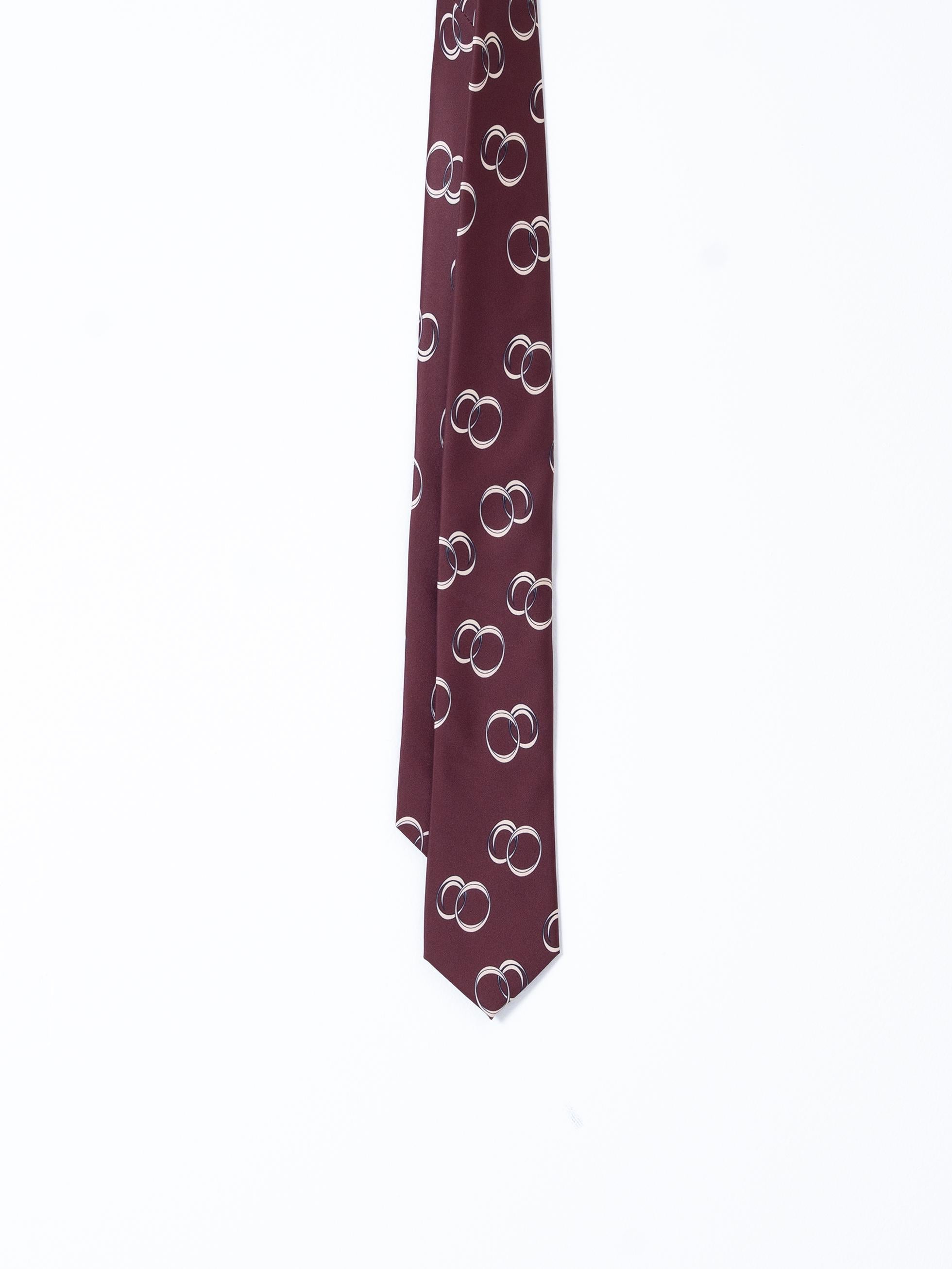 BURGUNDY CIRCLES TIE