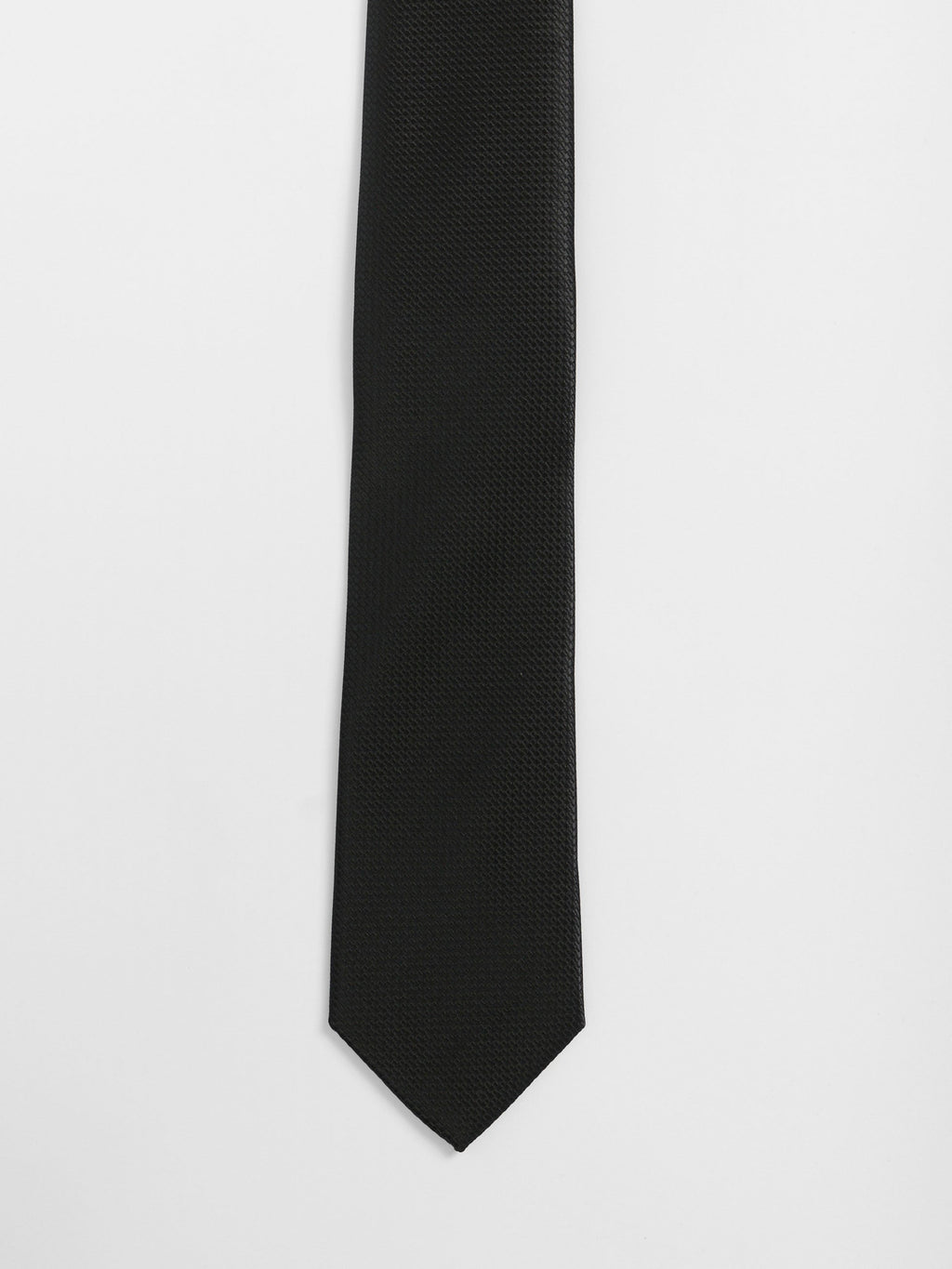 BLACK TEXTURE TIE