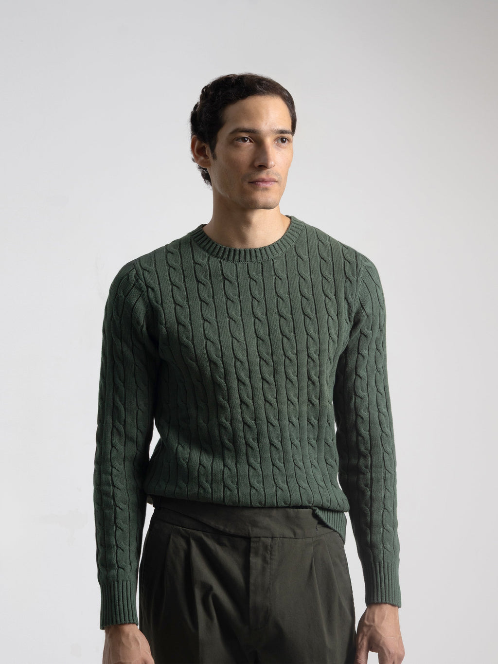 DARK GREEN CABLE KNIT SWEATER