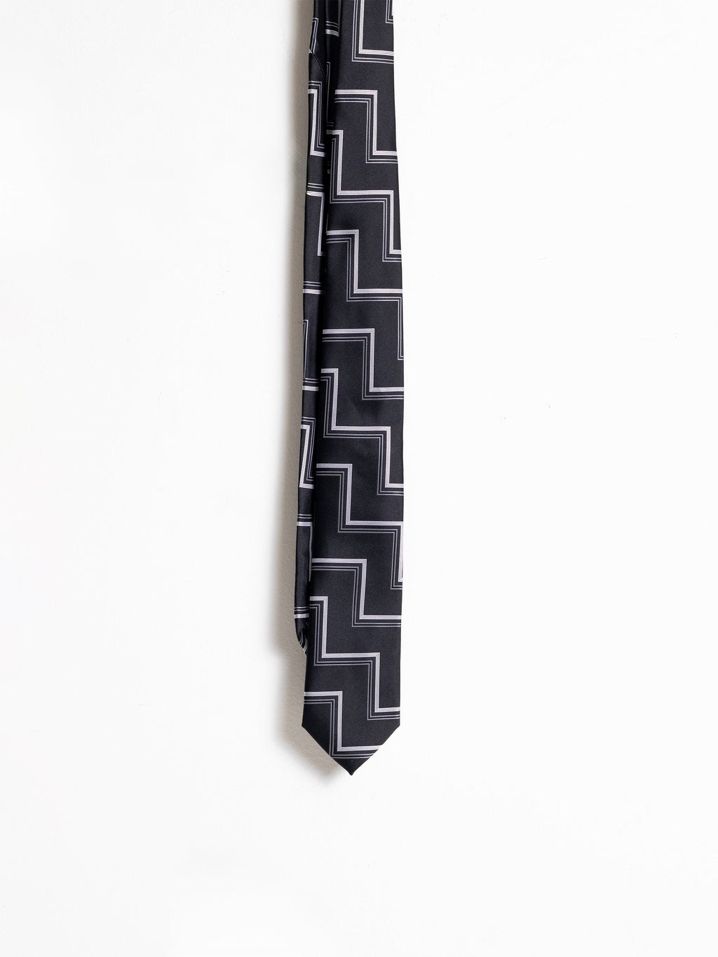 BLACK PRINTED TIE