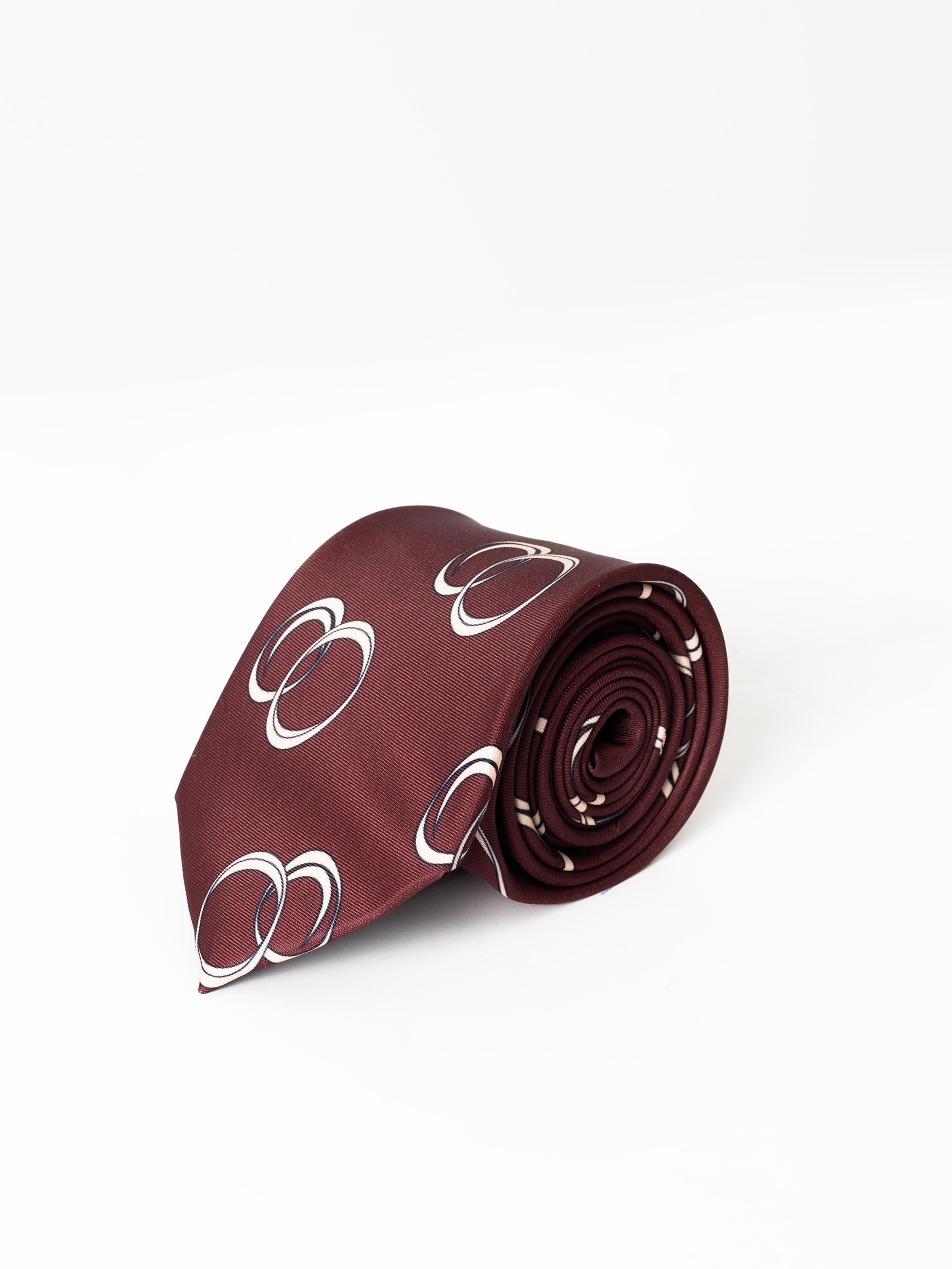 BURGUNDY CIRCLES TIE