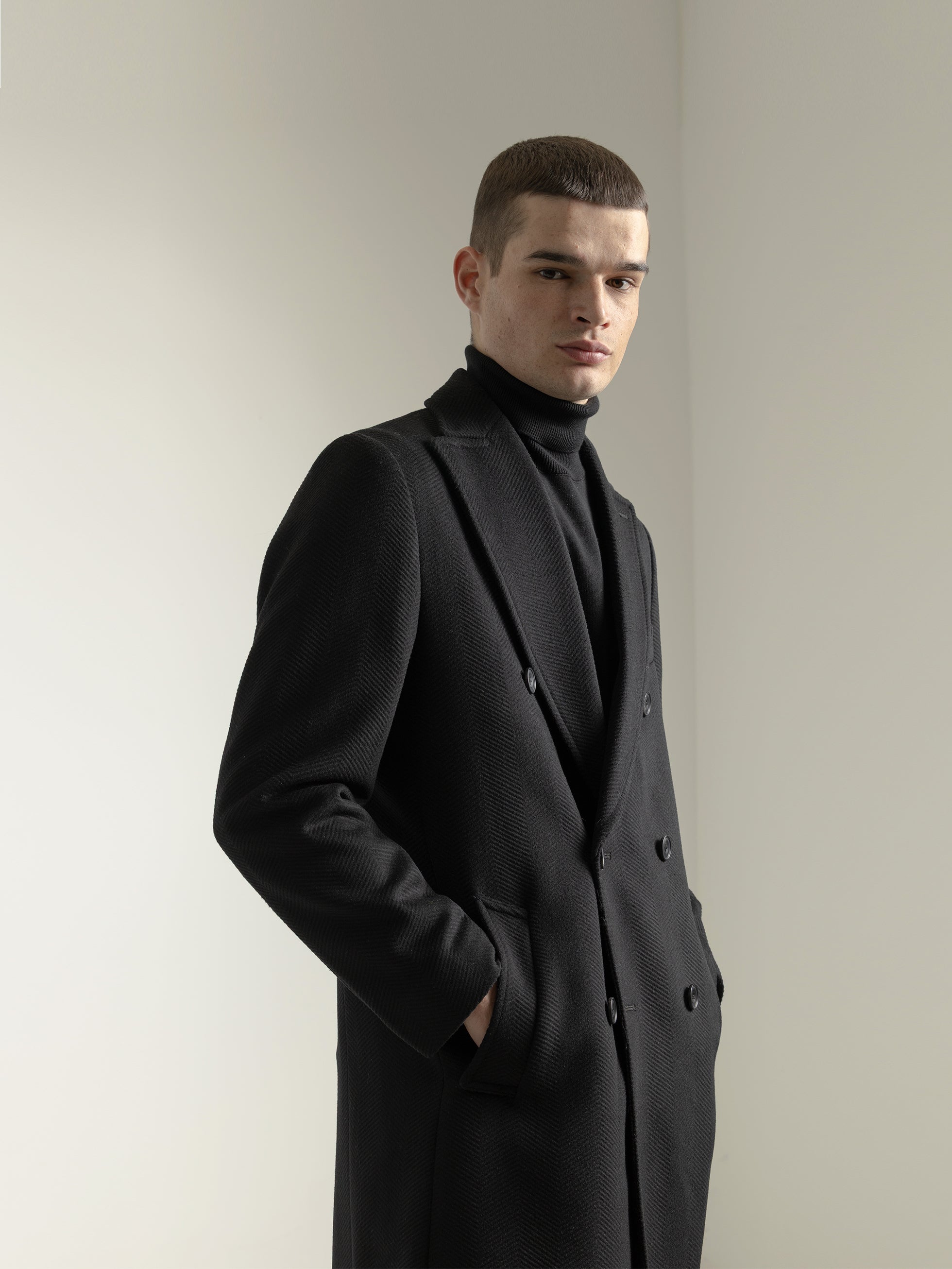 BLACK WIDE LAPEL WOOL CROSSOVER COAT