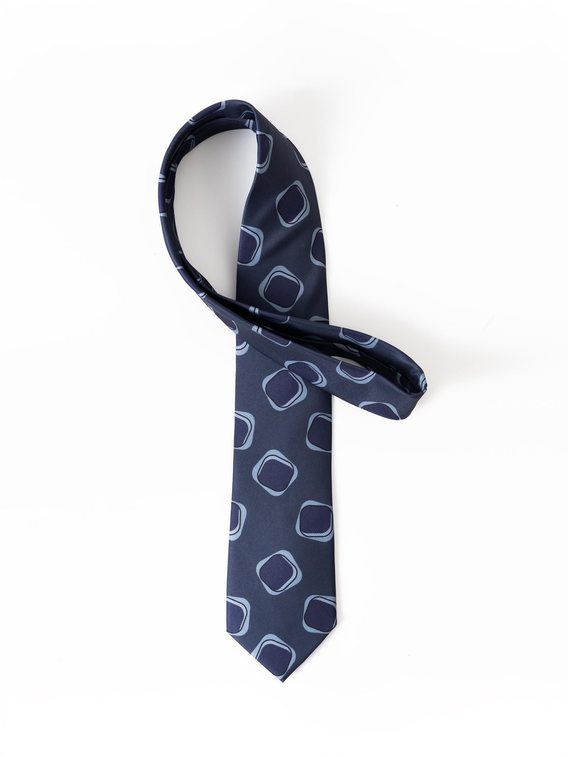 BLUE GEOMETRIC PRINT TIE