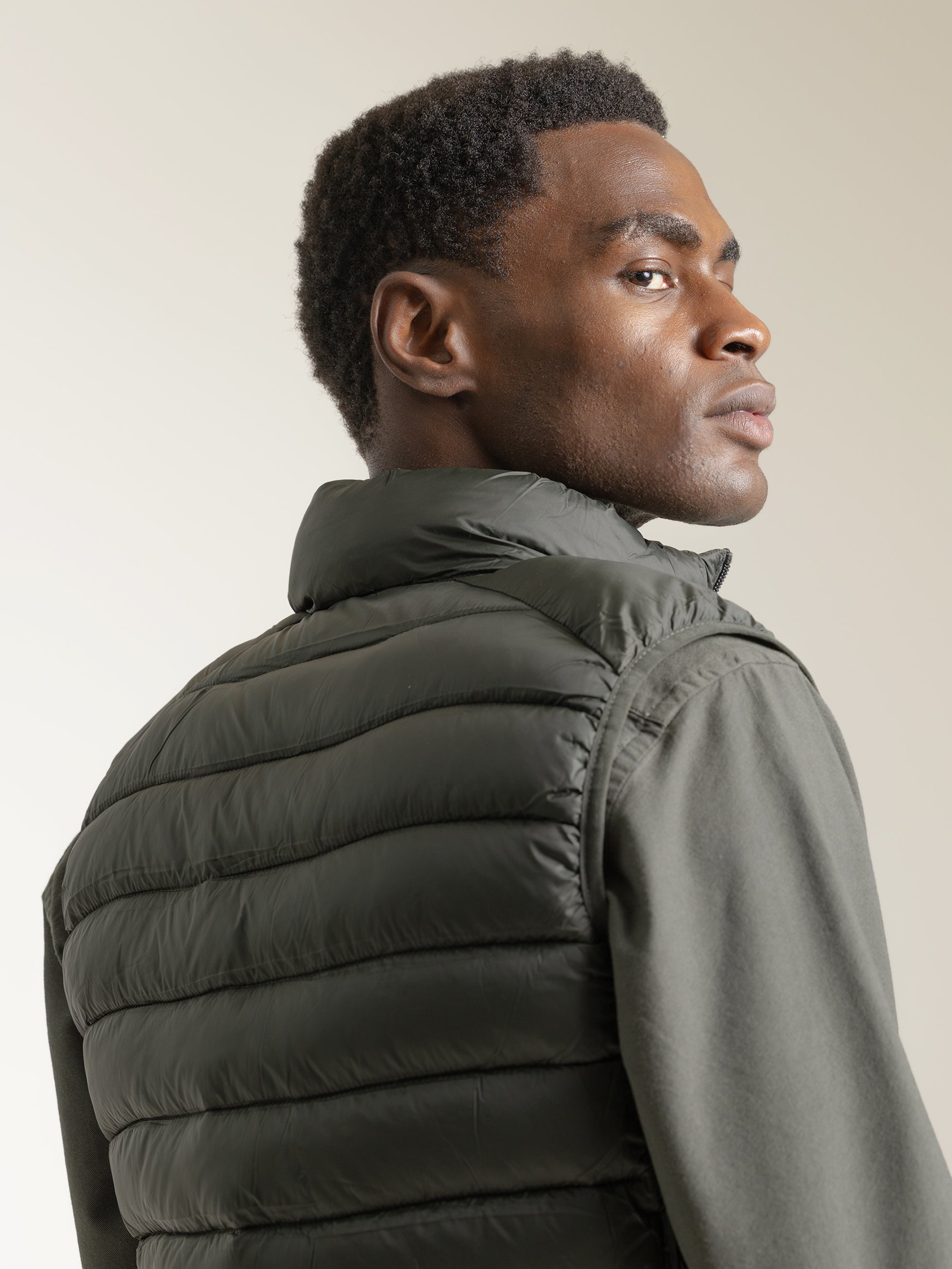 FOREST GREEN ULTRA LIGHT QUILTED VEST