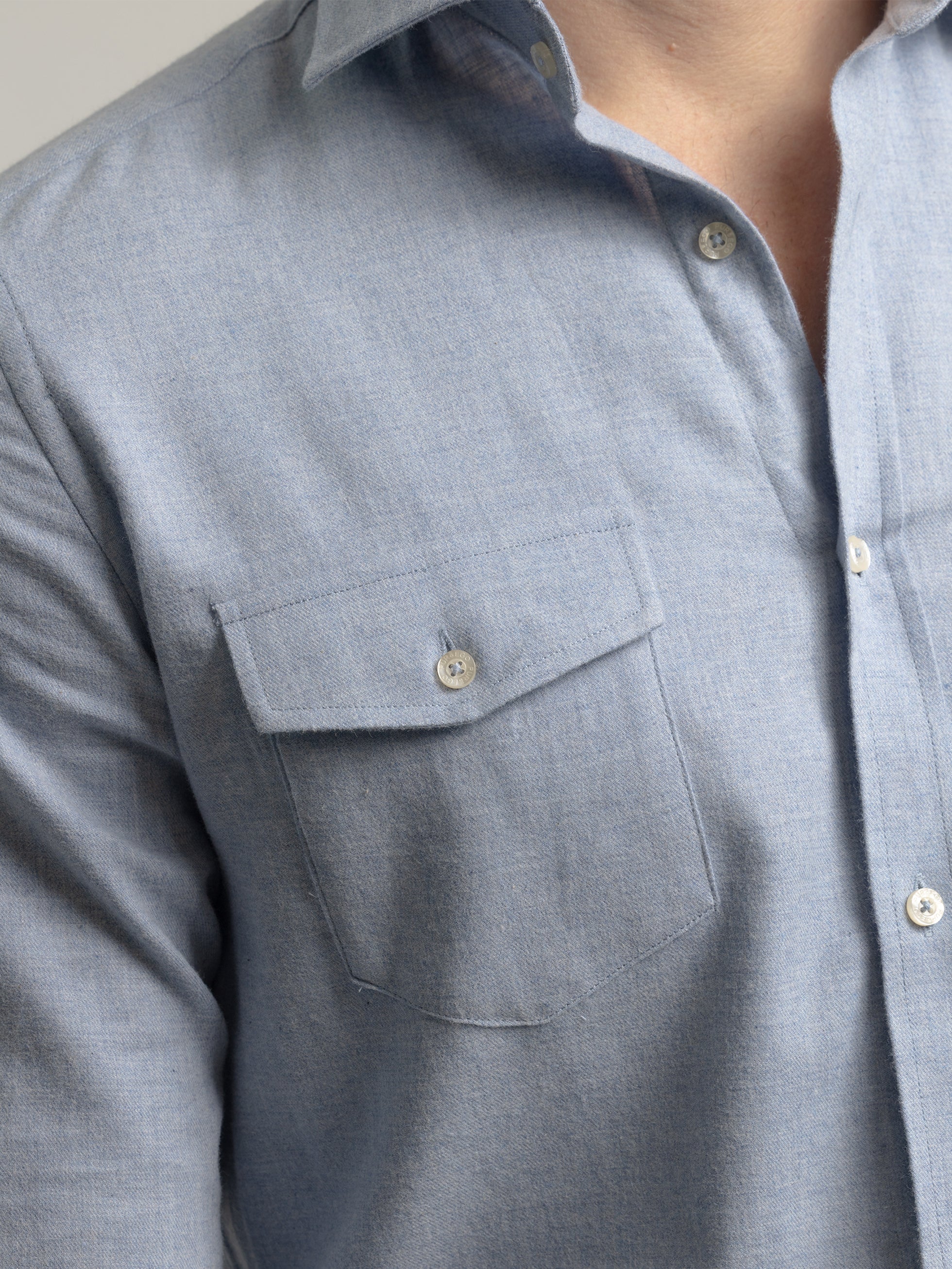 LIGHT BLUE POCKETS SHIRT