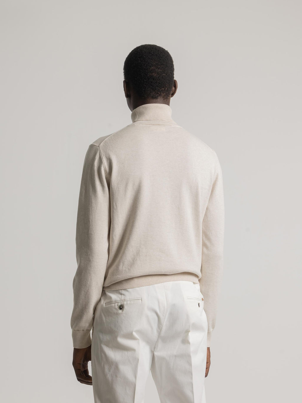 BEIGE TURTLE NECK JUMPER